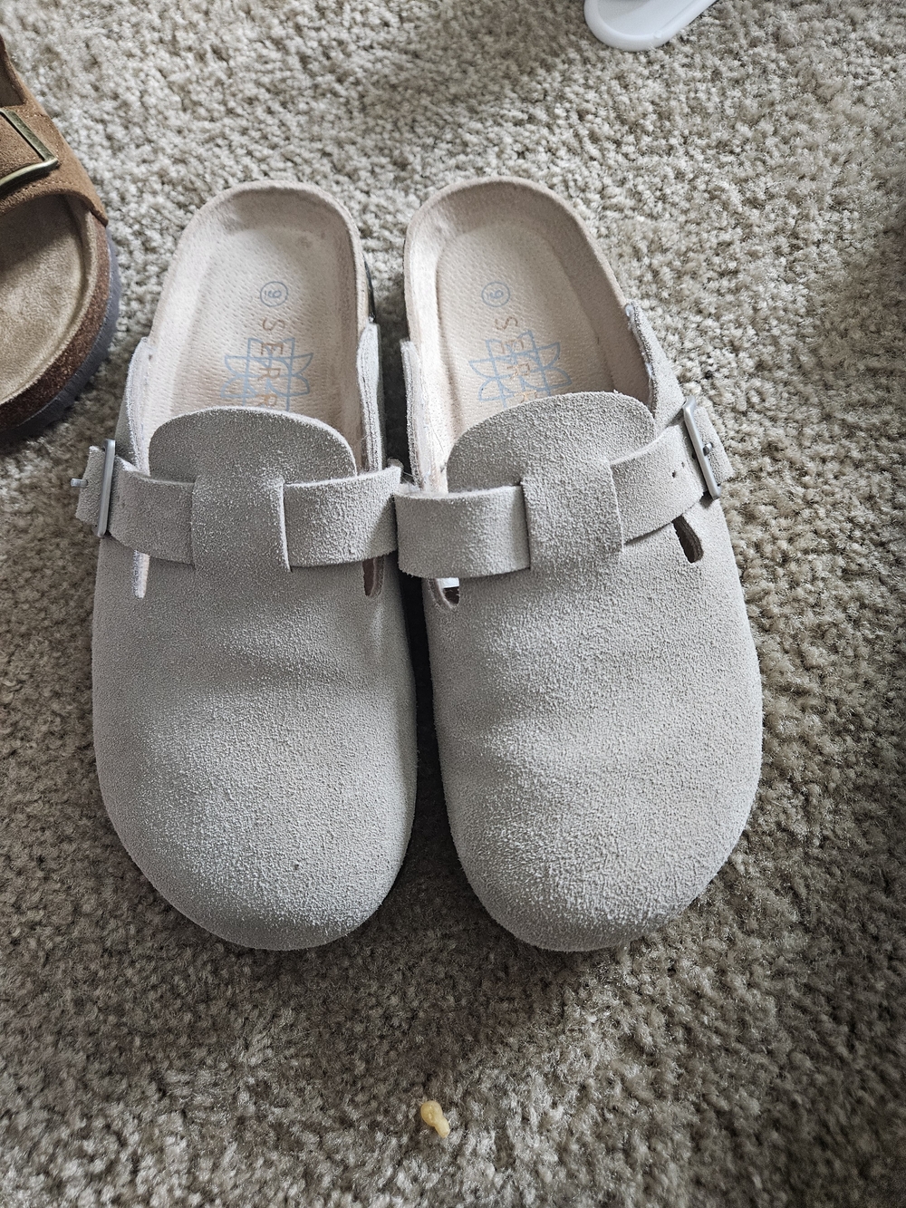 Suede Slip-On Clog in Light Gray